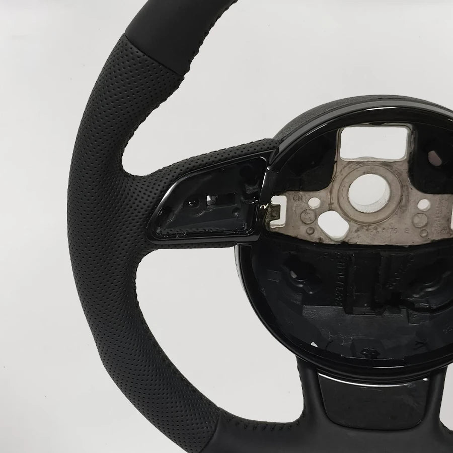 Audi A1 / A3 / A4 / A5 / Q5 B8 Steering Wheel - Leather