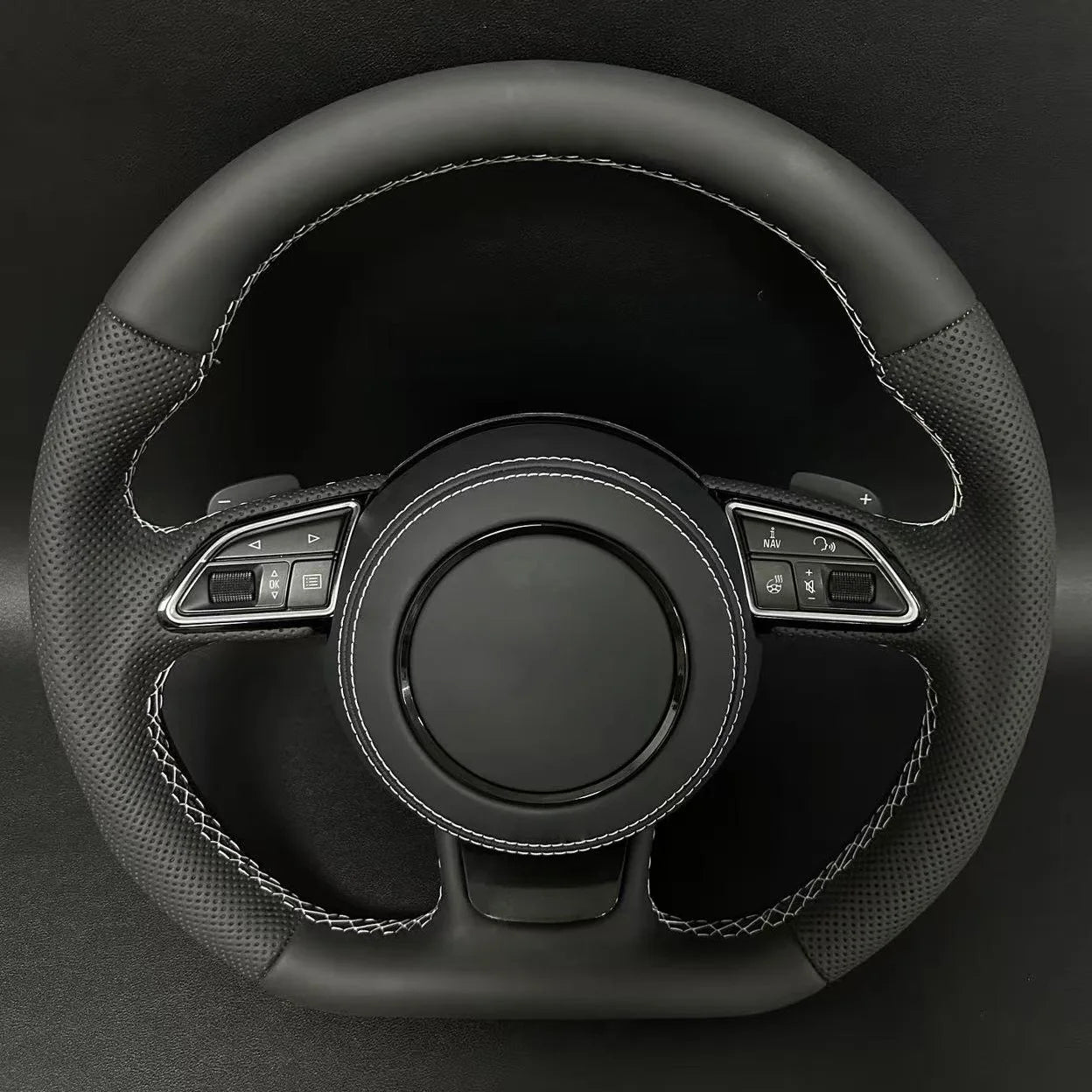 Car leather steering wheel for Audi