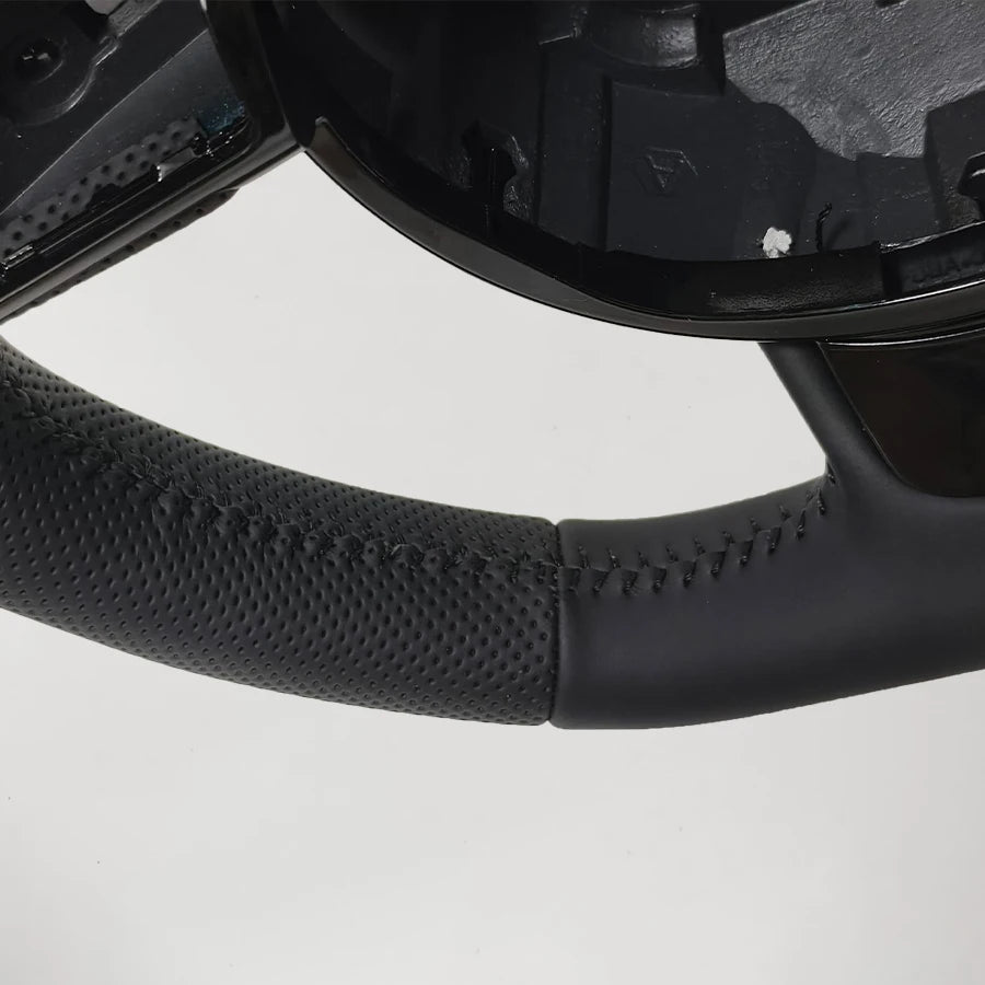 Audi A1 / A3 / A4 / A5 / Q5 B8 Steering Wheel - Leather